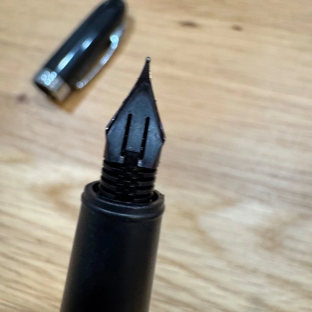 Sheaffer Fountain Pen Black with Chrome Trim Fine Nib Ink Window Fine Point